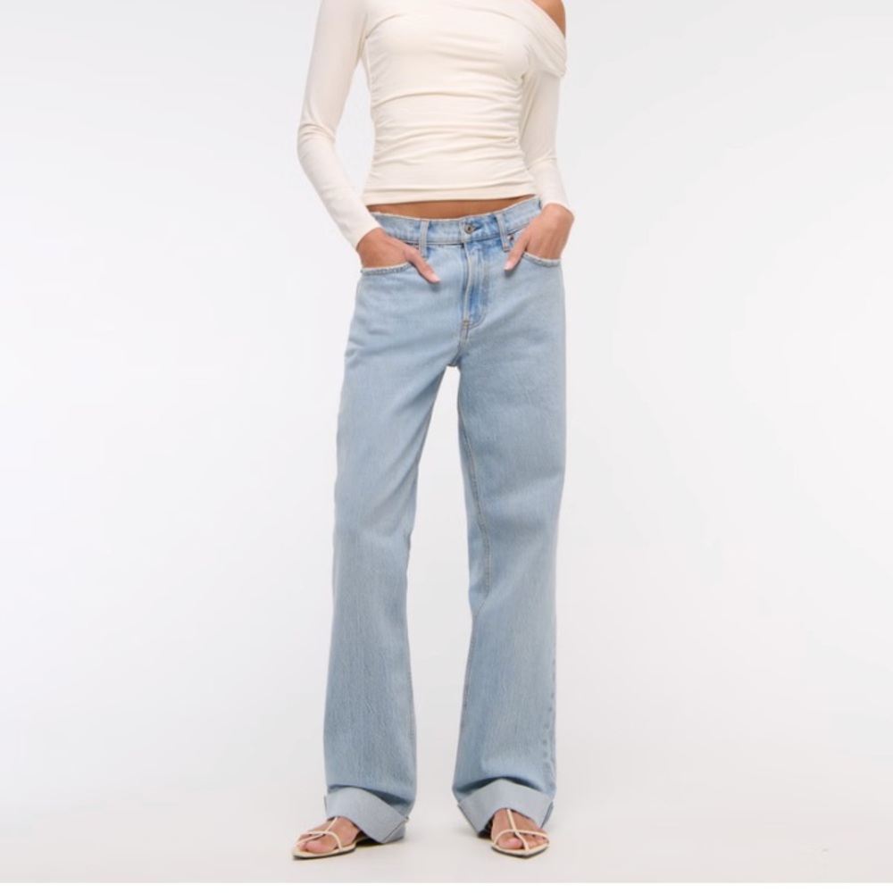 Abercrombie Light Blue Low rise Baggy Jeans 8 Extra Long NWT
